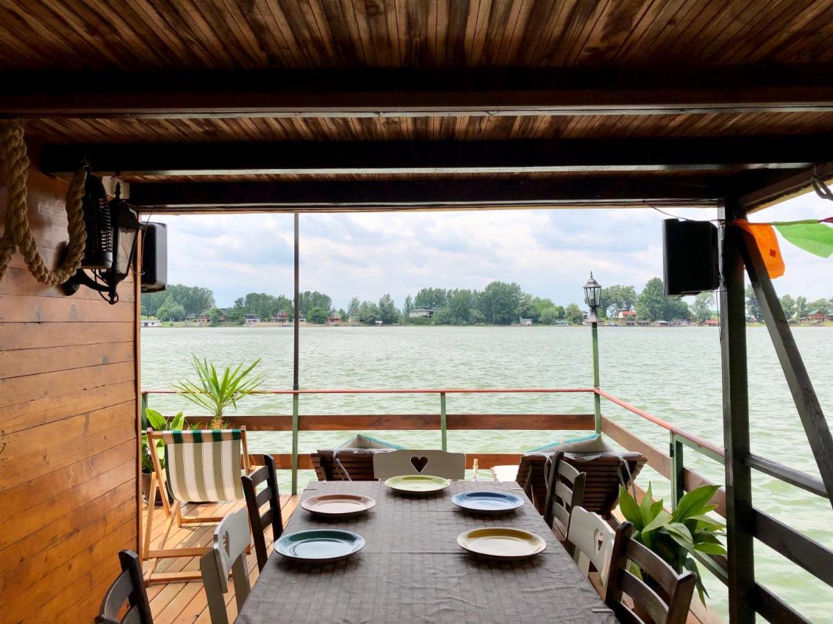 Sagando - Floating House On Sava River Beograd Ngoại thất bức ảnh